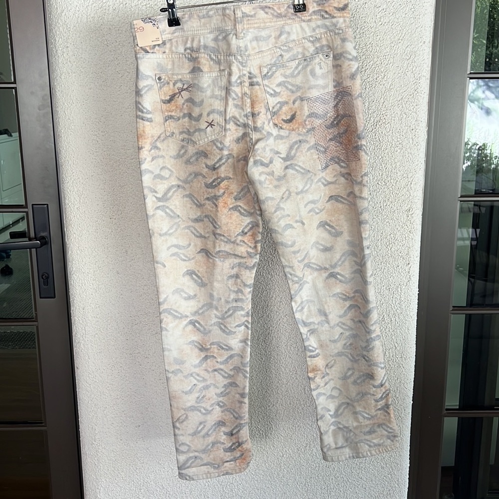 Anthropologie NWT Pilcro slim boyfriend funky jeans - Picture 2 of 14